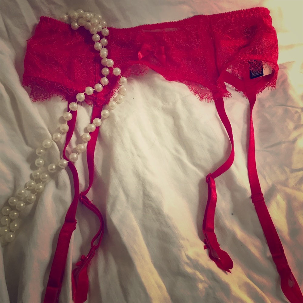 Victoria’s Secret garter belt